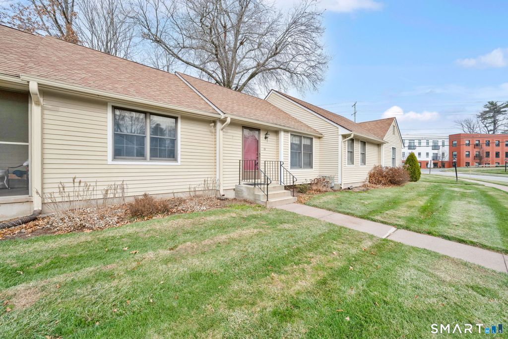 Photo of 13 Rockhaven Drive #13, Glastonbury, CT 06033 (MLS # 24150071)