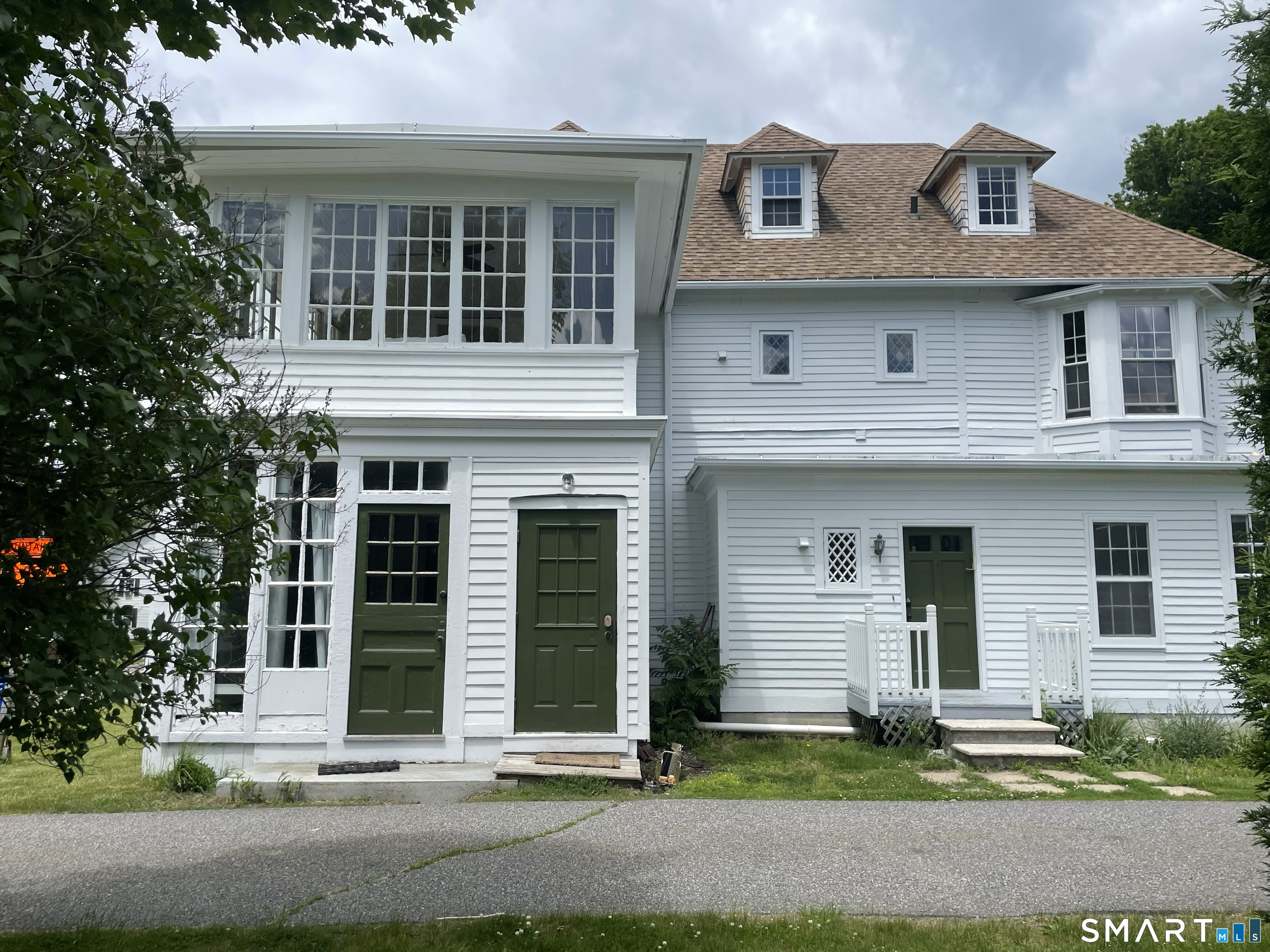 58 Greenwoods Road West