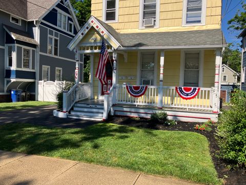 Tiny photo for 56 Mansfield Street #1, New Haven, CT 06511 (MLS # 24157460)