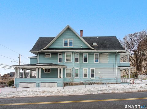 Photo of 361 Ridgefield Avenue #3rd Floor, Bridgeport, CT 06610 (MLS # 24157185)