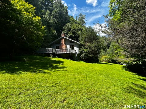 Homes For Sale - 50 Shields Lane<br/> Ridgefield, CT 06877