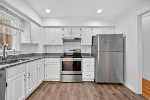 Tiny photo for 55 Locust Street #B, Greenwich, CT 06830 (MLS # 24143032)