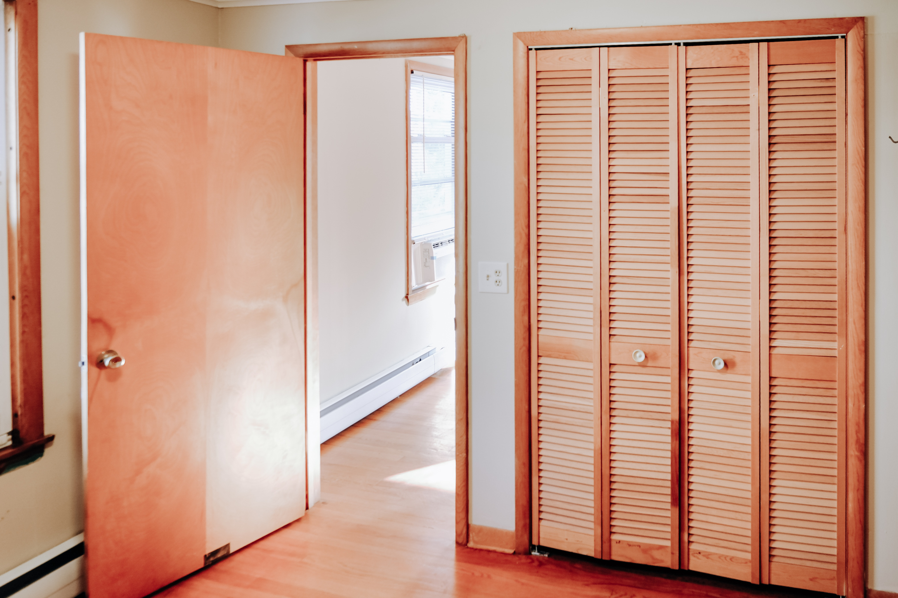 Sprague, Connecticut 06330, United States, 4 Bedrooms Bedrooms, ,3 BathroomsBathrooms,Residential,Active,239606