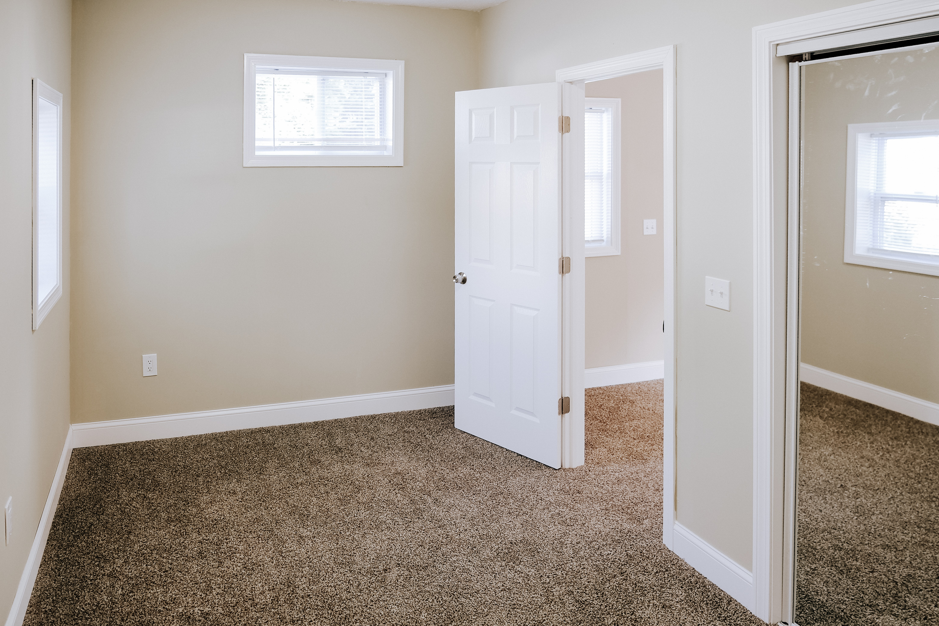 Sprague, Connecticut 06330, United States, 4 Bedrooms Bedrooms, ,3 BathroomsBathrooms,Residential,Active,239606