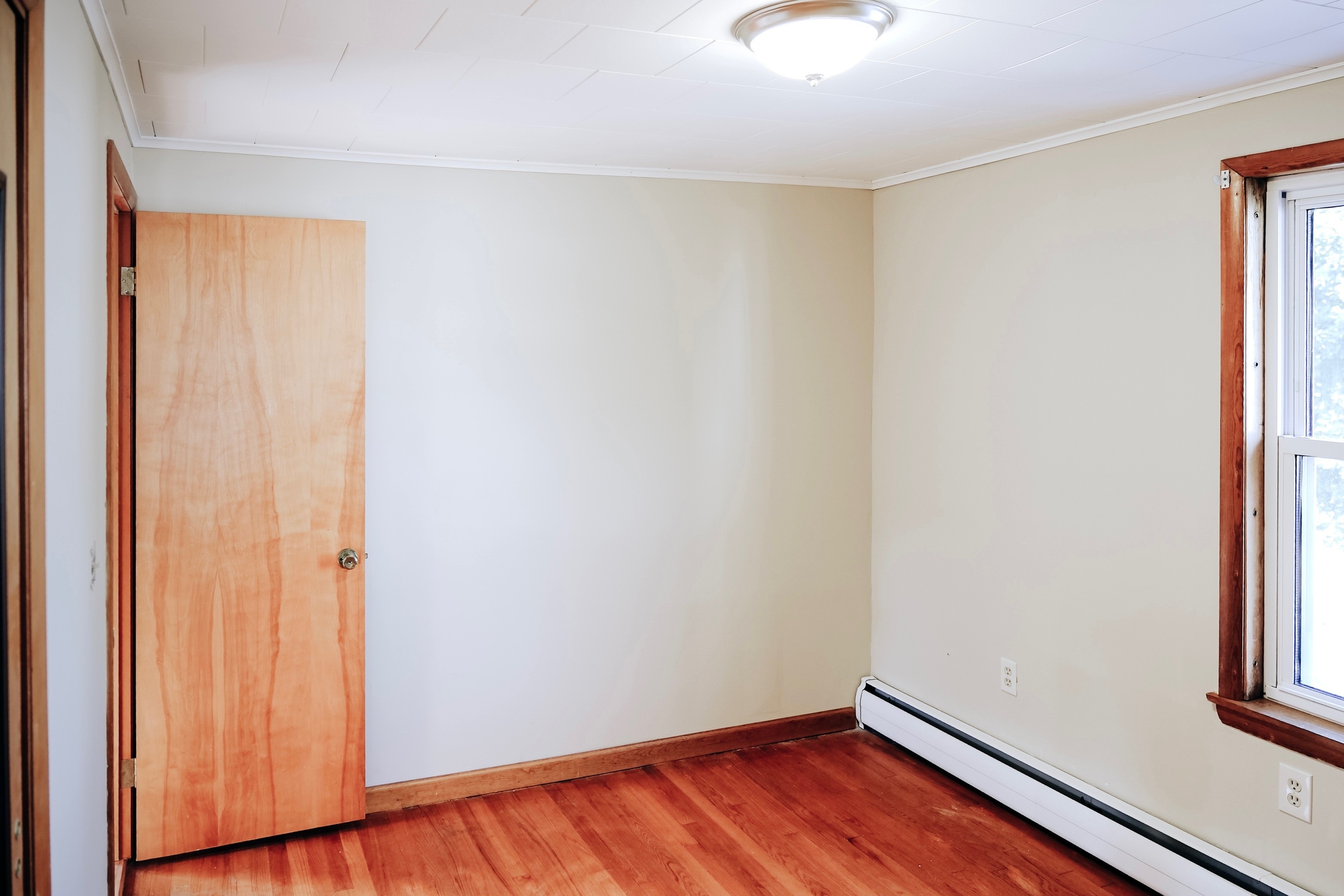 Sprague, Connecticut 06330, United States, 4 Bedrooms Bedrooms, ,3 BathroomsBathrooms,Residential,Active,239606