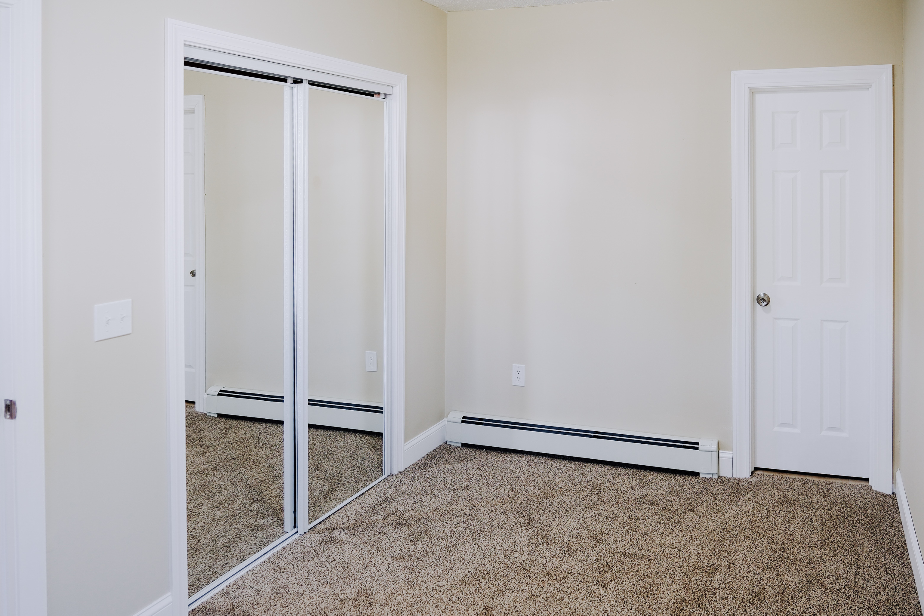 Sprague, Connecticut 06330, United States, 4 Bedrooms Bedrooms, ,3 BathroomsBathrooms,Residential,Active,239606