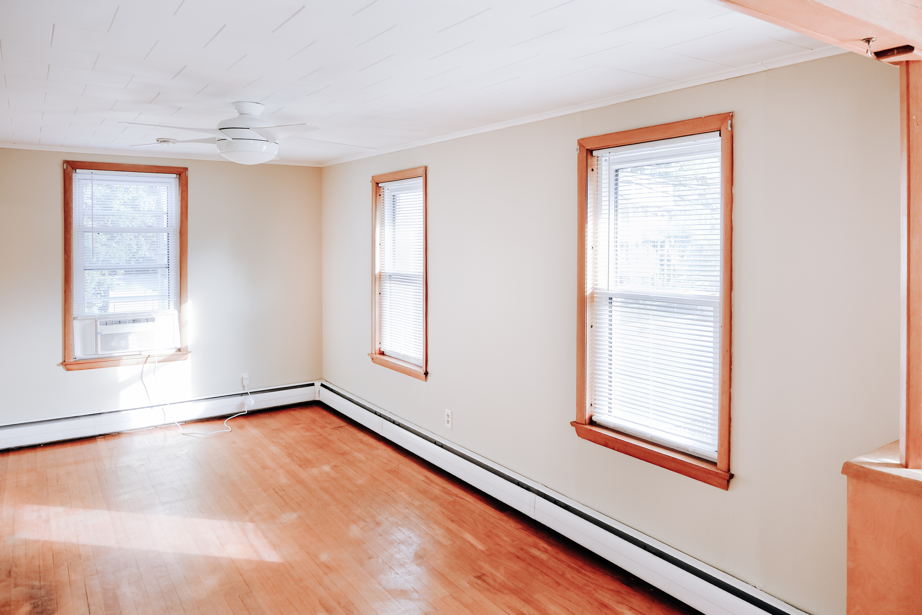 Sprague, Connecticut 06330, United States, 4 Bedrooms Bedrooms, ,3 BathroomsBathrooms,Residential,Active,239606