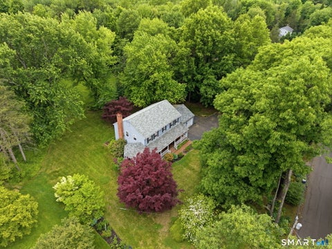 Homes For Sale - 13 Juniper Road<br/> Bloomfield, CT 06002