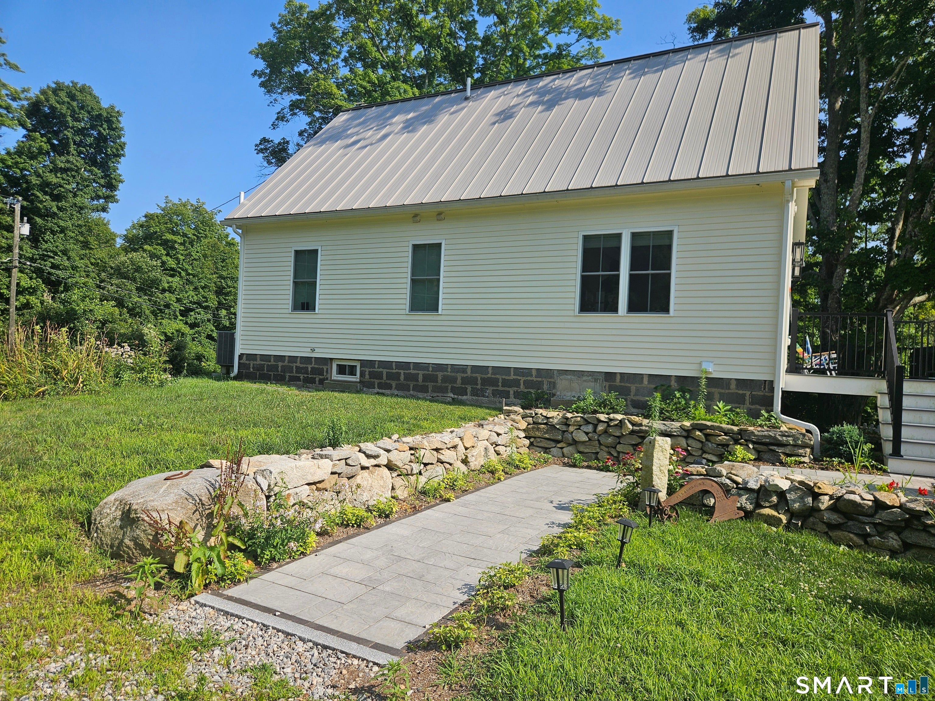 15 North Brook Street