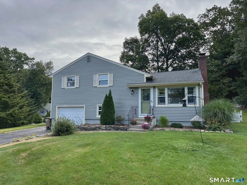 Photo of 2 Vine Drive, Vernon, CT 06066 (MLS # 24151083)