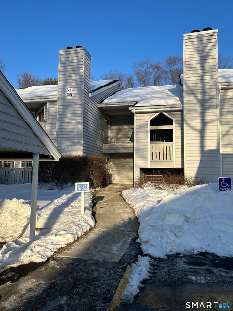 Photo of 82 Crown Knoll Court #152, Groton, CT 06340 (MLS # 24152417)