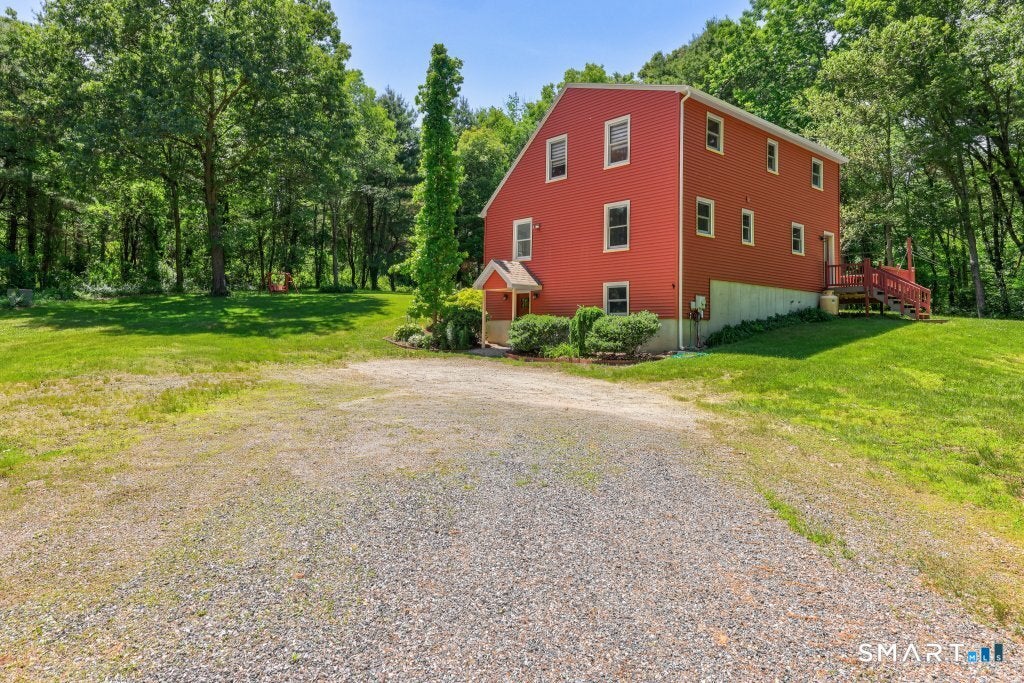 Photo of 108 Fabyan Woodstock Road, Thompson, CT 06255 (MLS # 24183119)