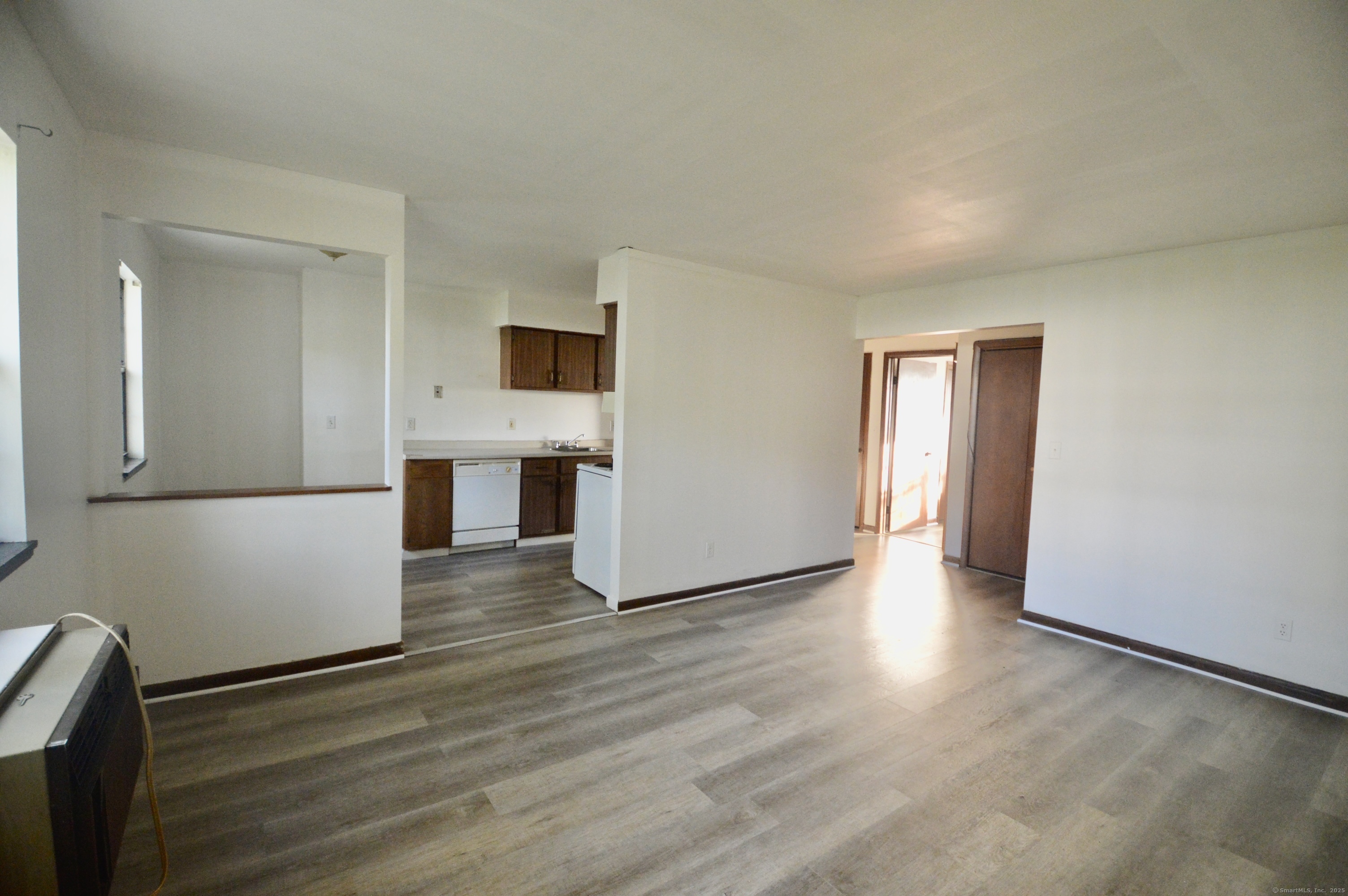 48 Enid Street #APT C, Bridgeport, Connecticut image 3