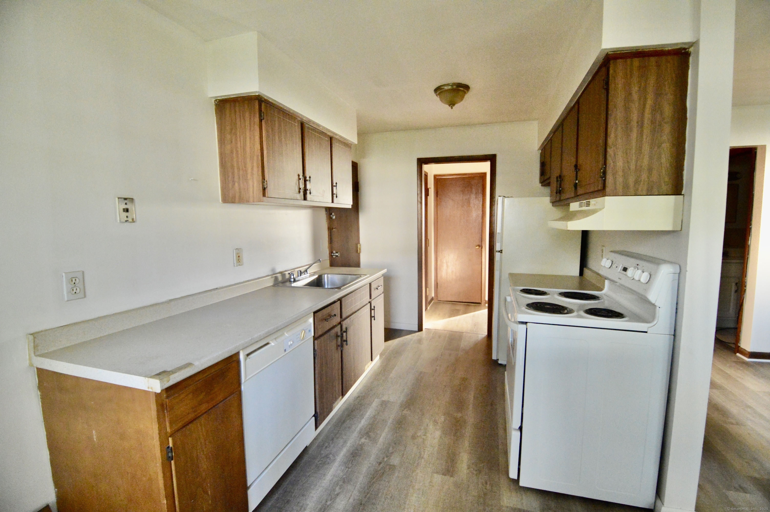 48 Enid Street #APT C, Bridgeport, Connecticut image 4