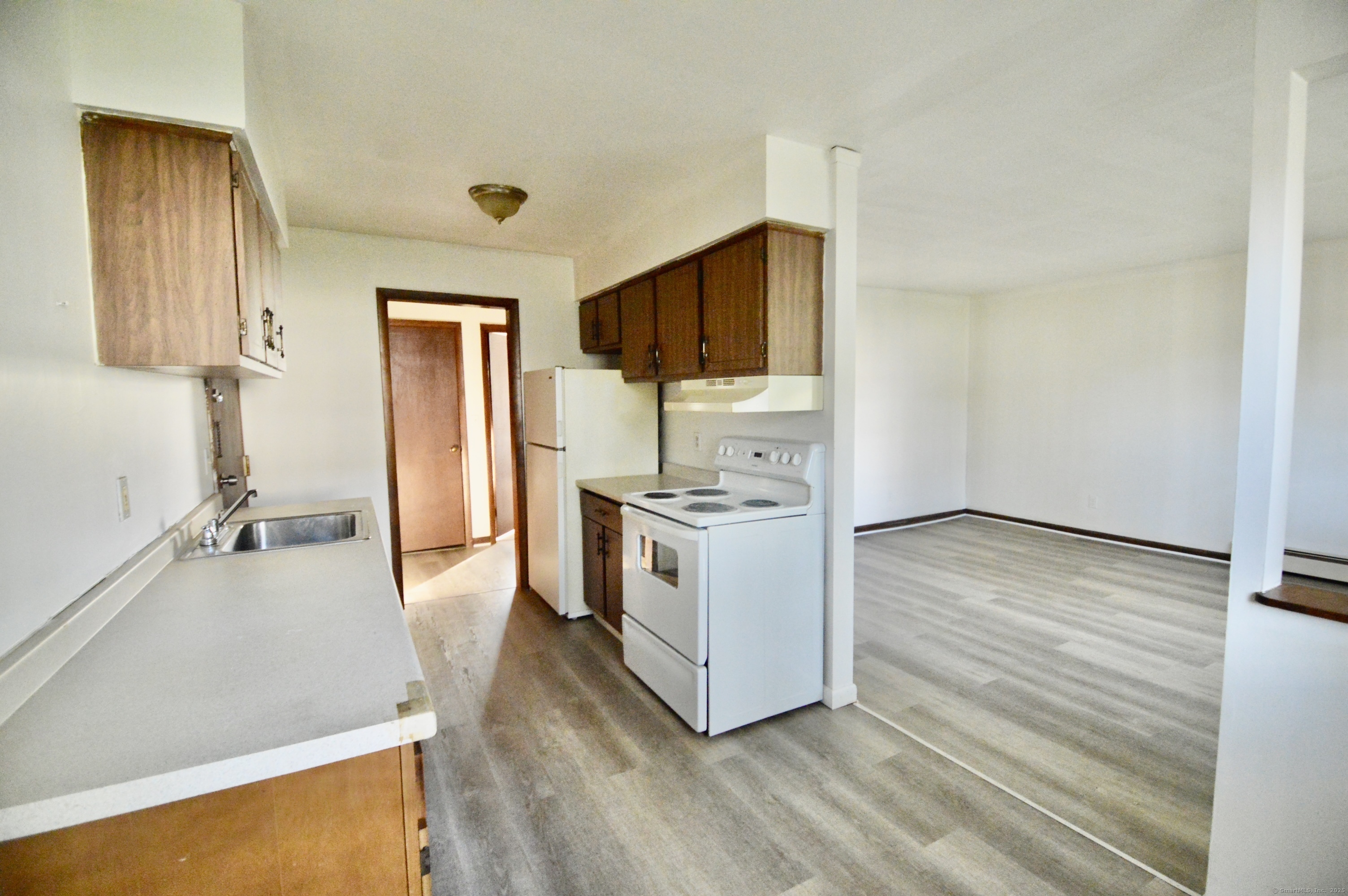 48 Enid Street #APT C, Bridgeport, Connecticut image 2