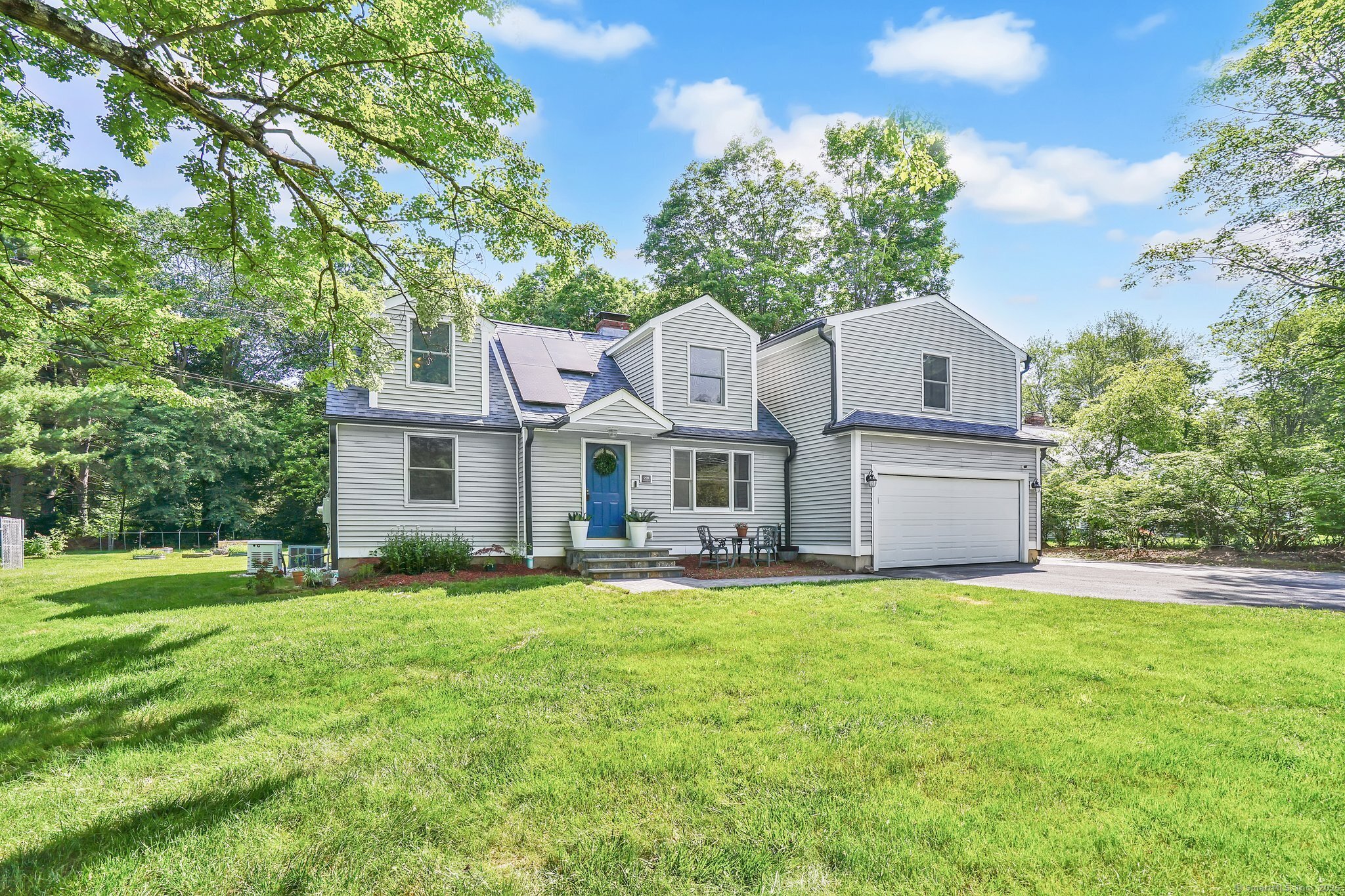 228 North Granby Road