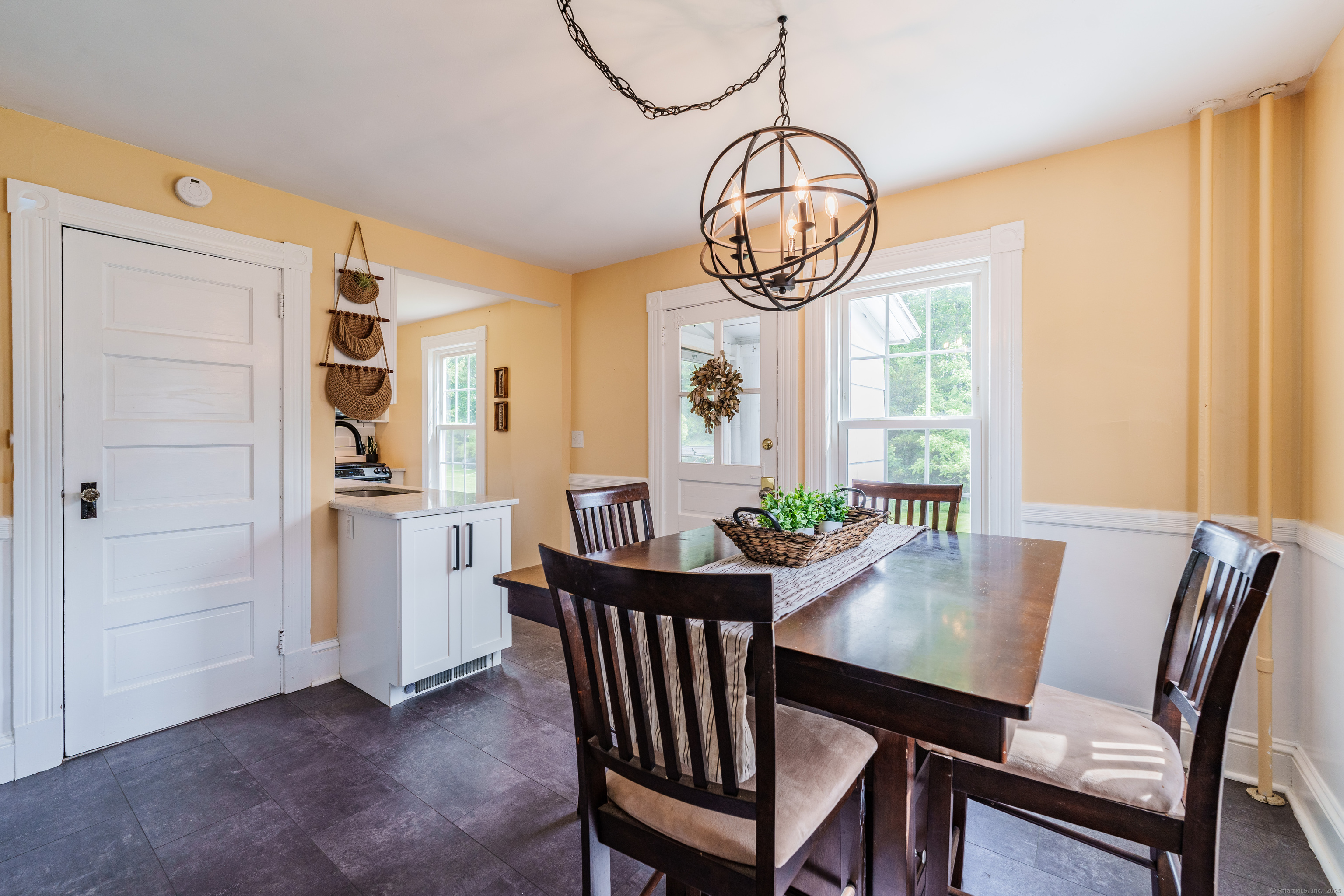 36 Whiton Street, Windsor Locks, Connecticut image 9