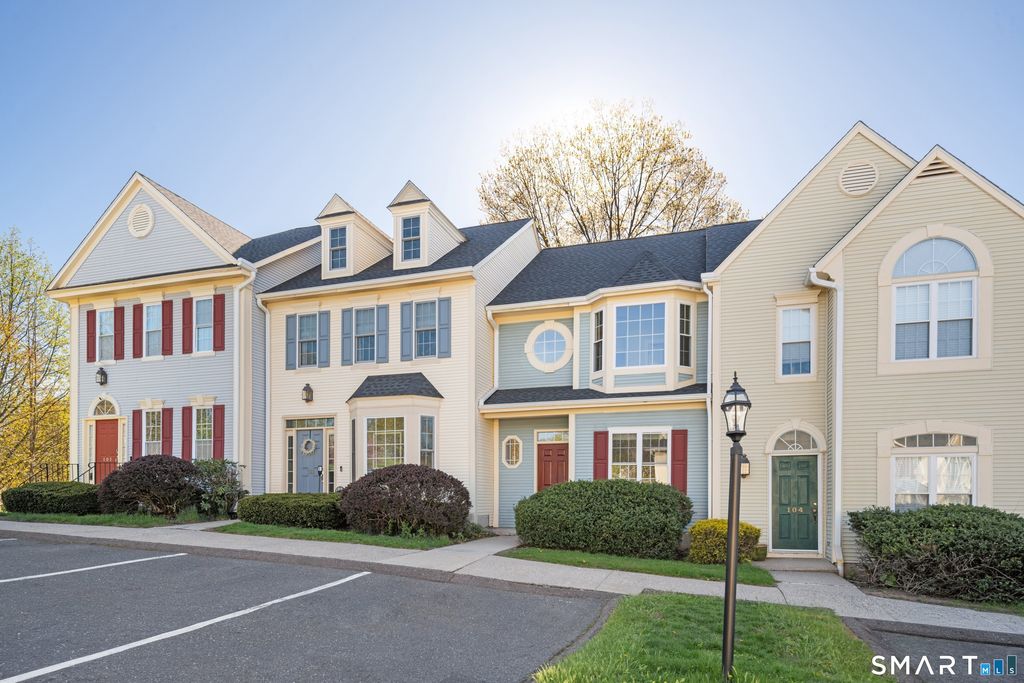 Photo of 103 Cambridge Commons #103, Middletown, CT 06457 (MLS # 24156046)