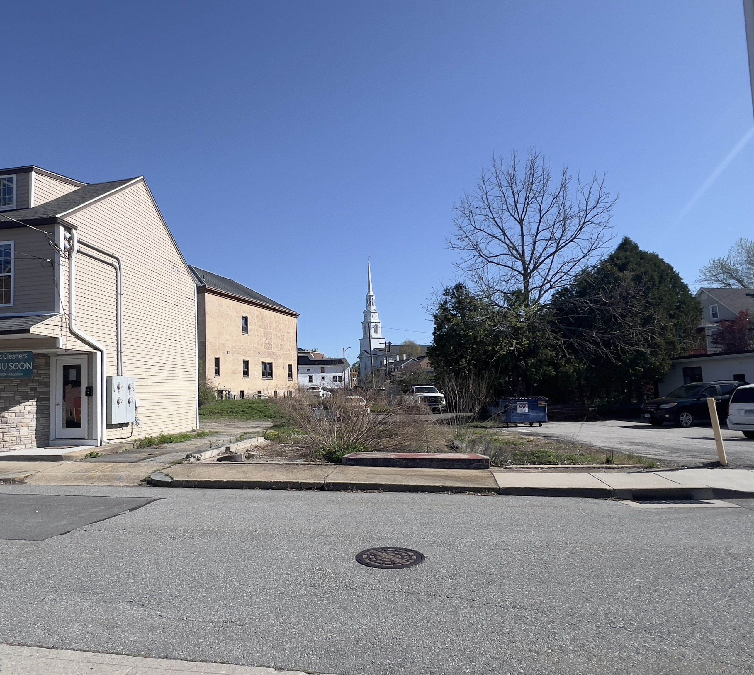 24 Center Street