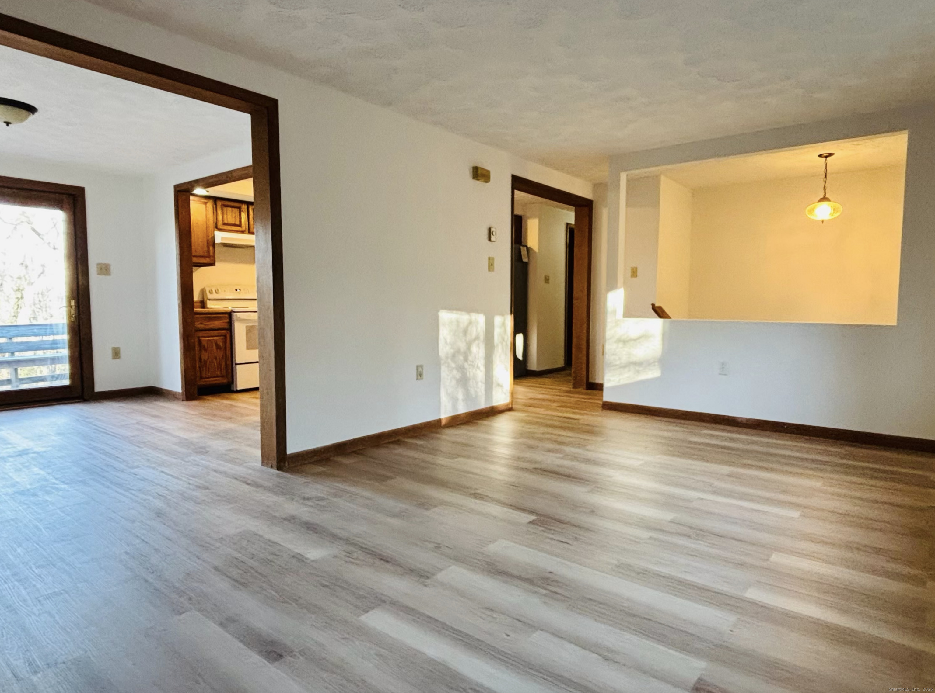 Griswold, Connecticut 06351, United States, 3 Bedrooms Bedrooms, ,3 BathroomsBathrooms,Residential,Active,250991