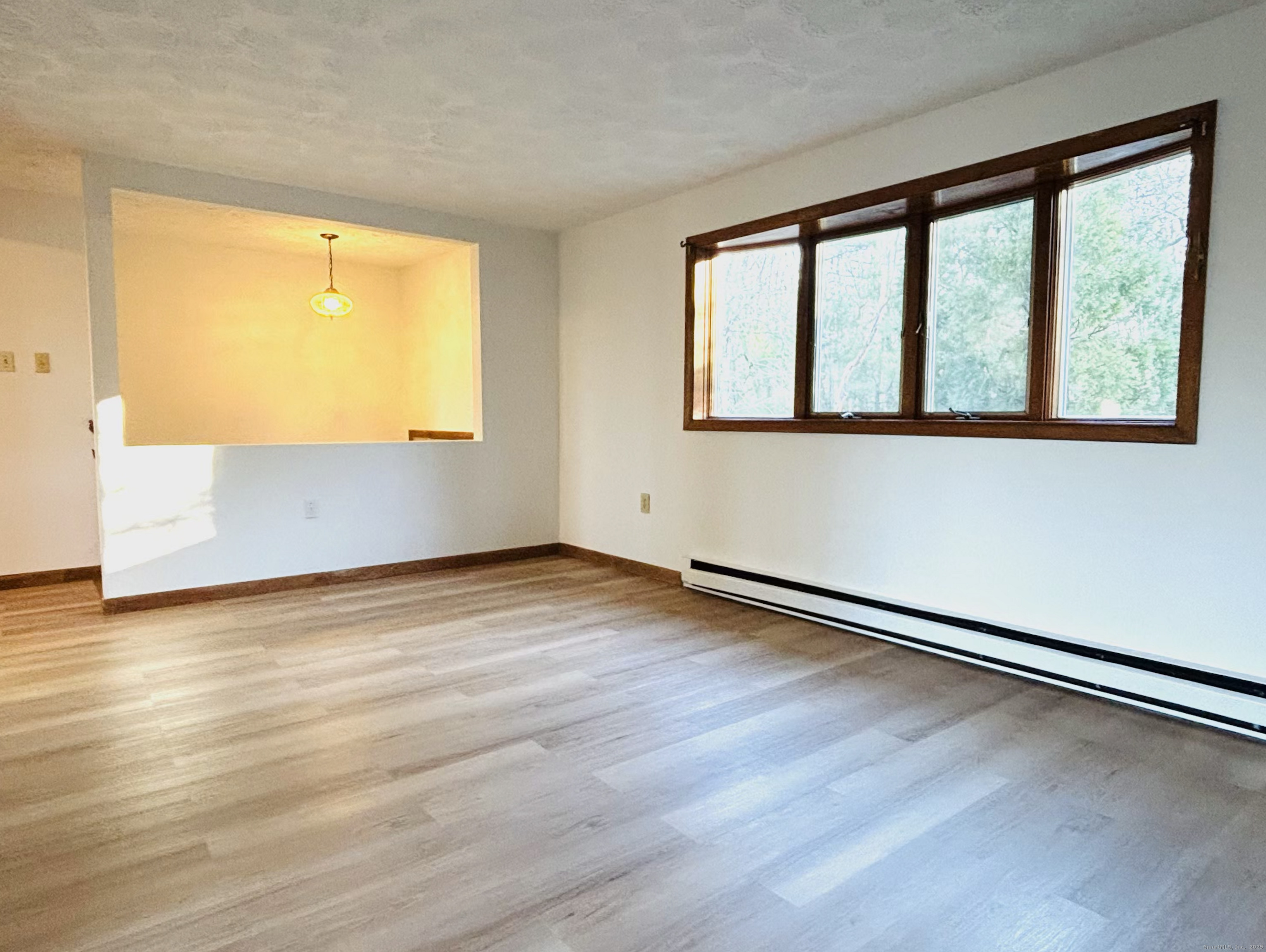 Griswold, Connecticut 06351, United States, 3 Bedrooms Bedrooms, ,3 BathroomsBathrooms,Residential,Active,250991