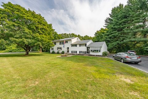 15 Roarke Road, North Haven, CT 06473 - #: 24114250