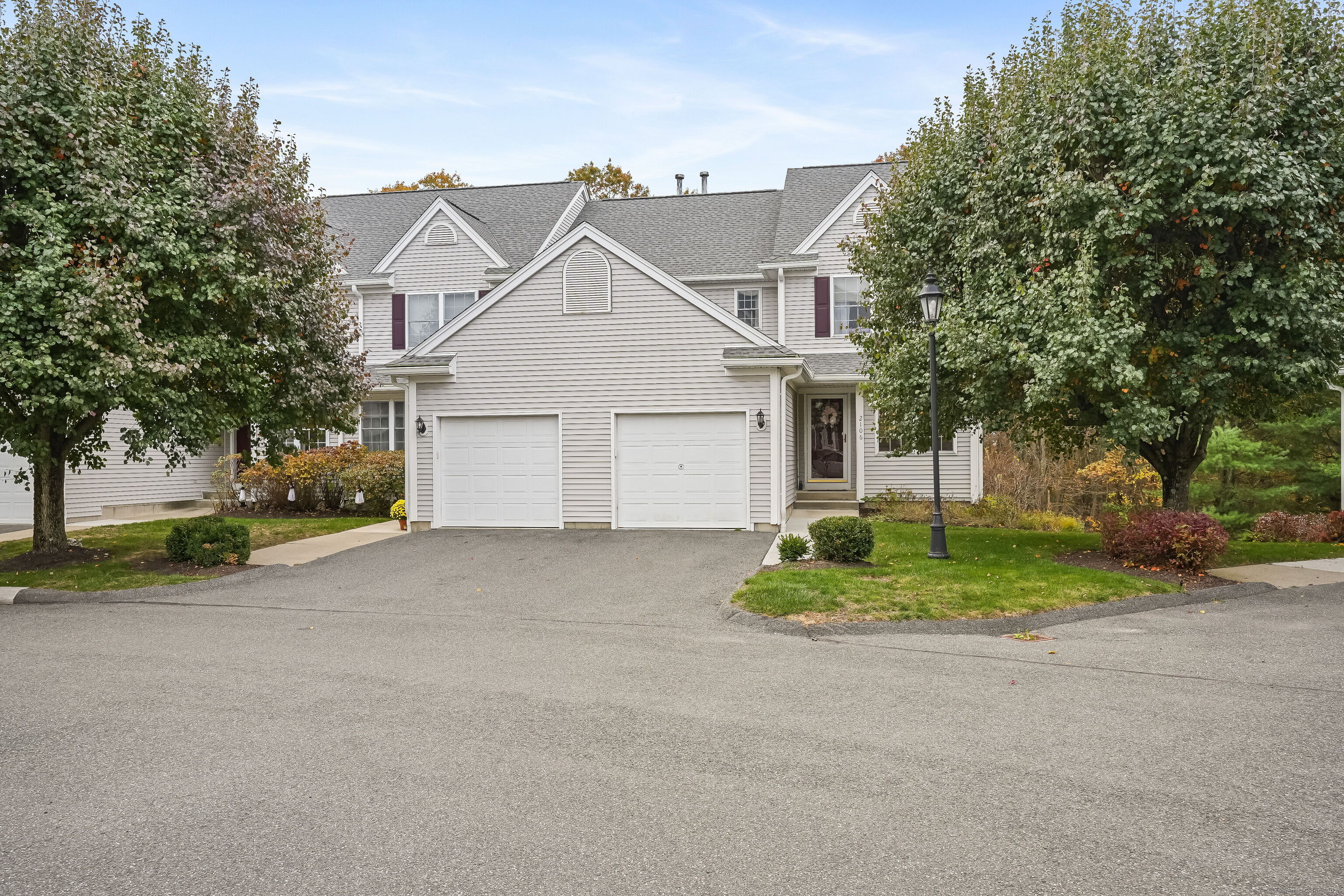 2106 Pinnacle Way 2106