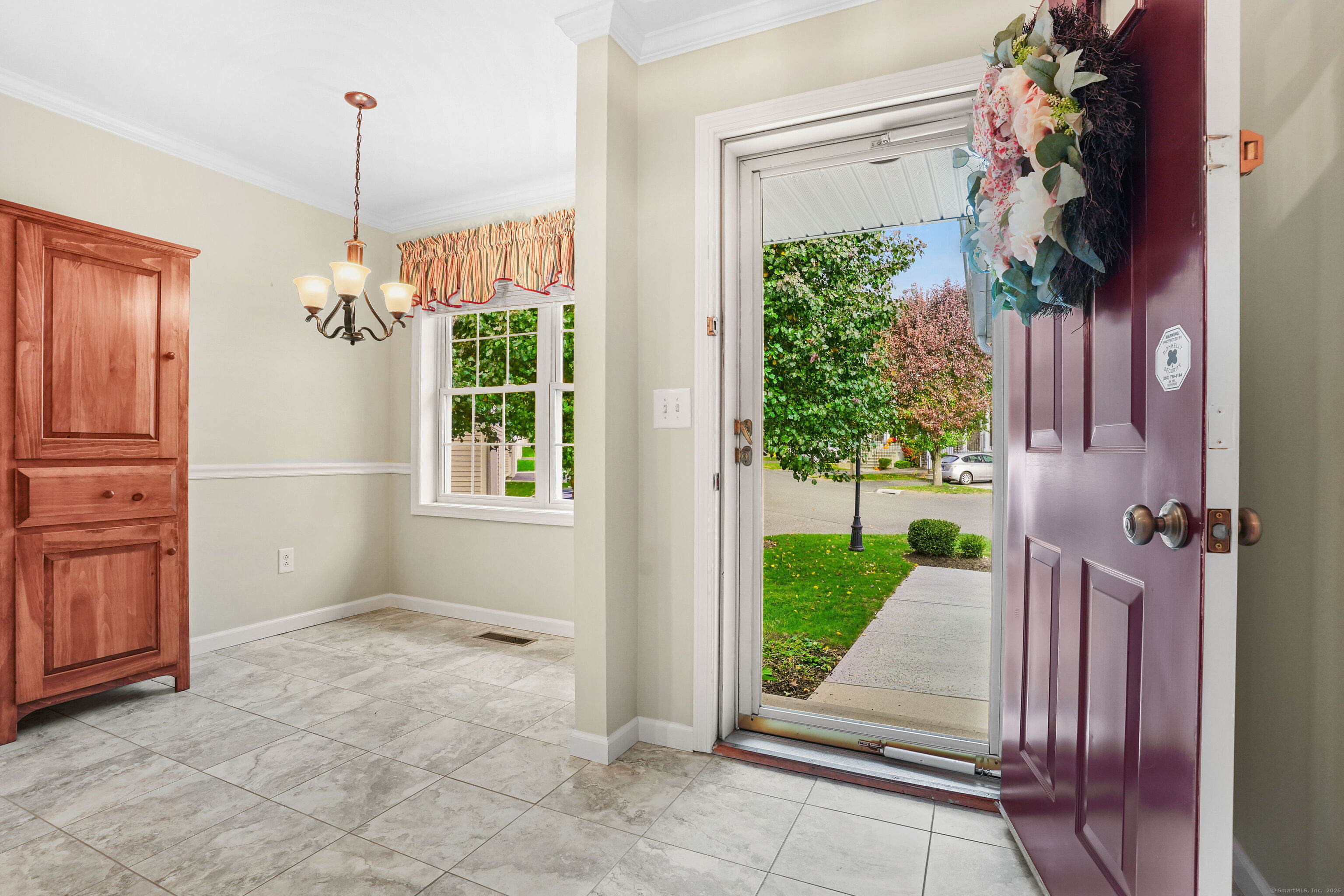 2106 Pinnacle Way 2106