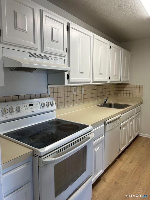 Tiny photo for 90 Kane Street #C1, West Hartford, CT 06119 (MLS # 24163744)