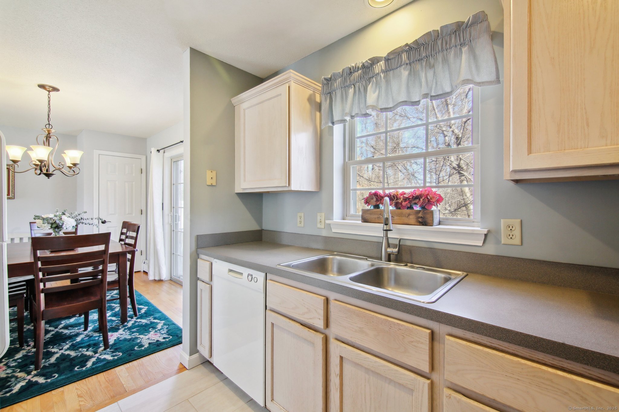 32 Crystal Drive, East Granby, Connecticut image 10
