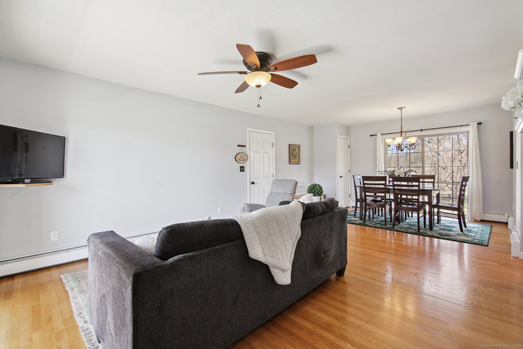 32 Crystal Drive, East Granby, Connecticut image 5