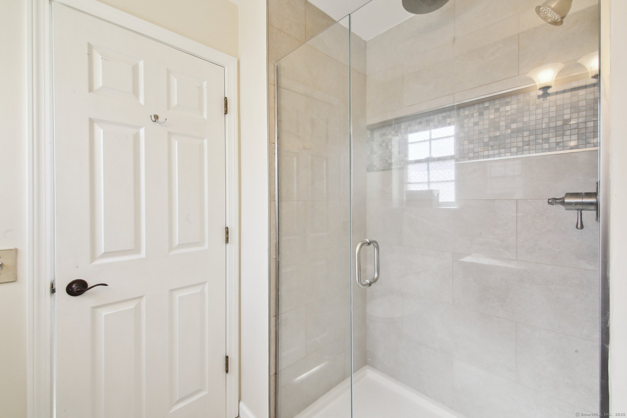 32 Crystal Drive, East Granby, Connecticut image 12