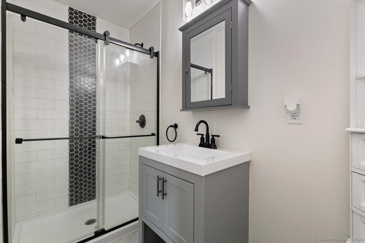 137 Florence Road #1A, Branford, Connecticut image 15