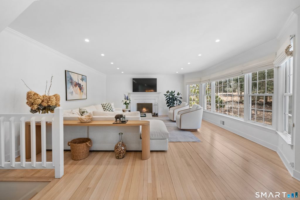 Photo of 6 Gaxton Road, Stamford, CT 06905 (MLS # 24166298)