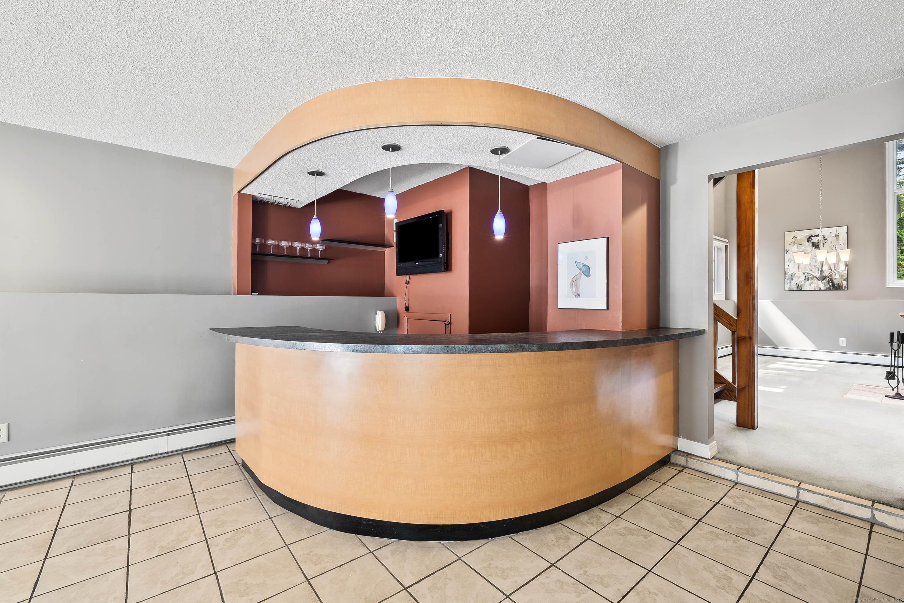 Granby, Connecticut 06035, United States, 3 Bedrooms Bedrooms, ,2 BathroomsBathrooms,Residential,Pending,212948