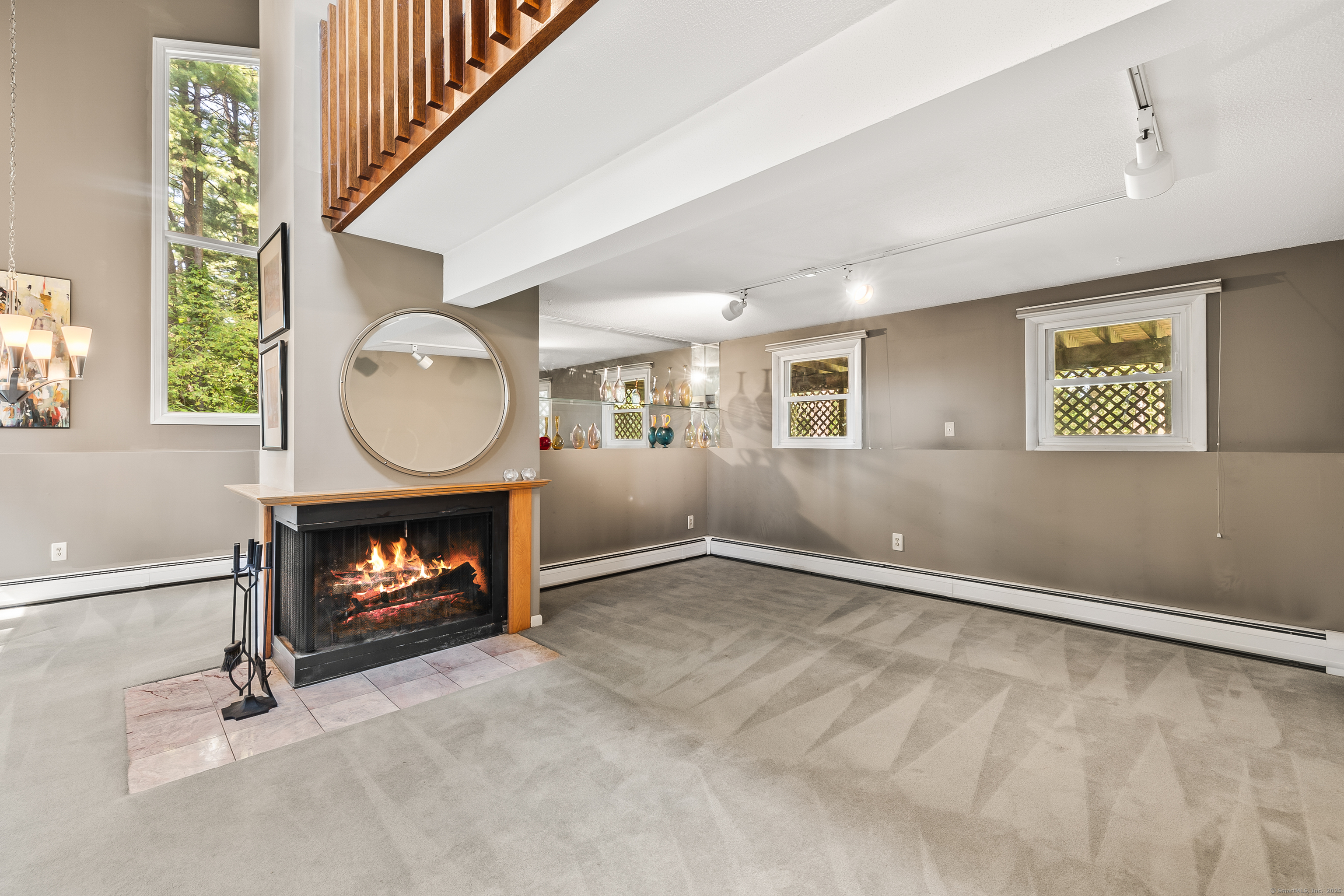 Granby, Connecticut 06035, United States, 3 Bedrooms Bedrooms, ,2 BathroomsBathrooms,Residential,Pending,212948