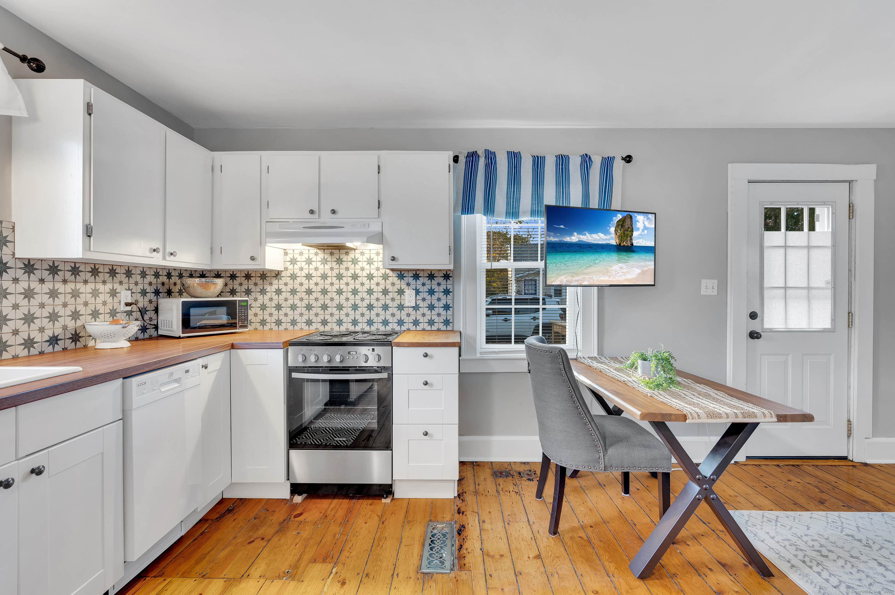 109 Salt Island Road