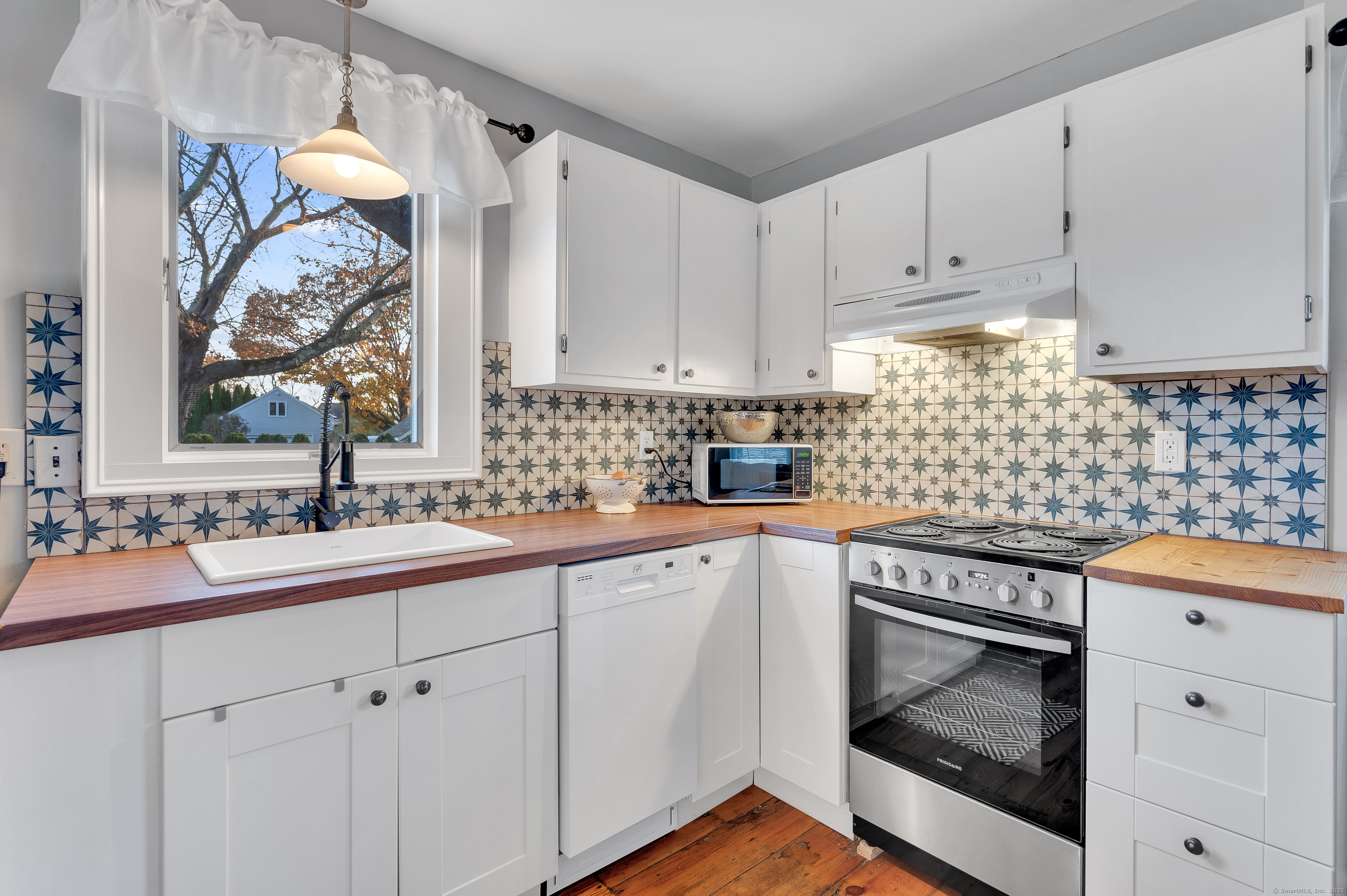 109 Salt Island Road