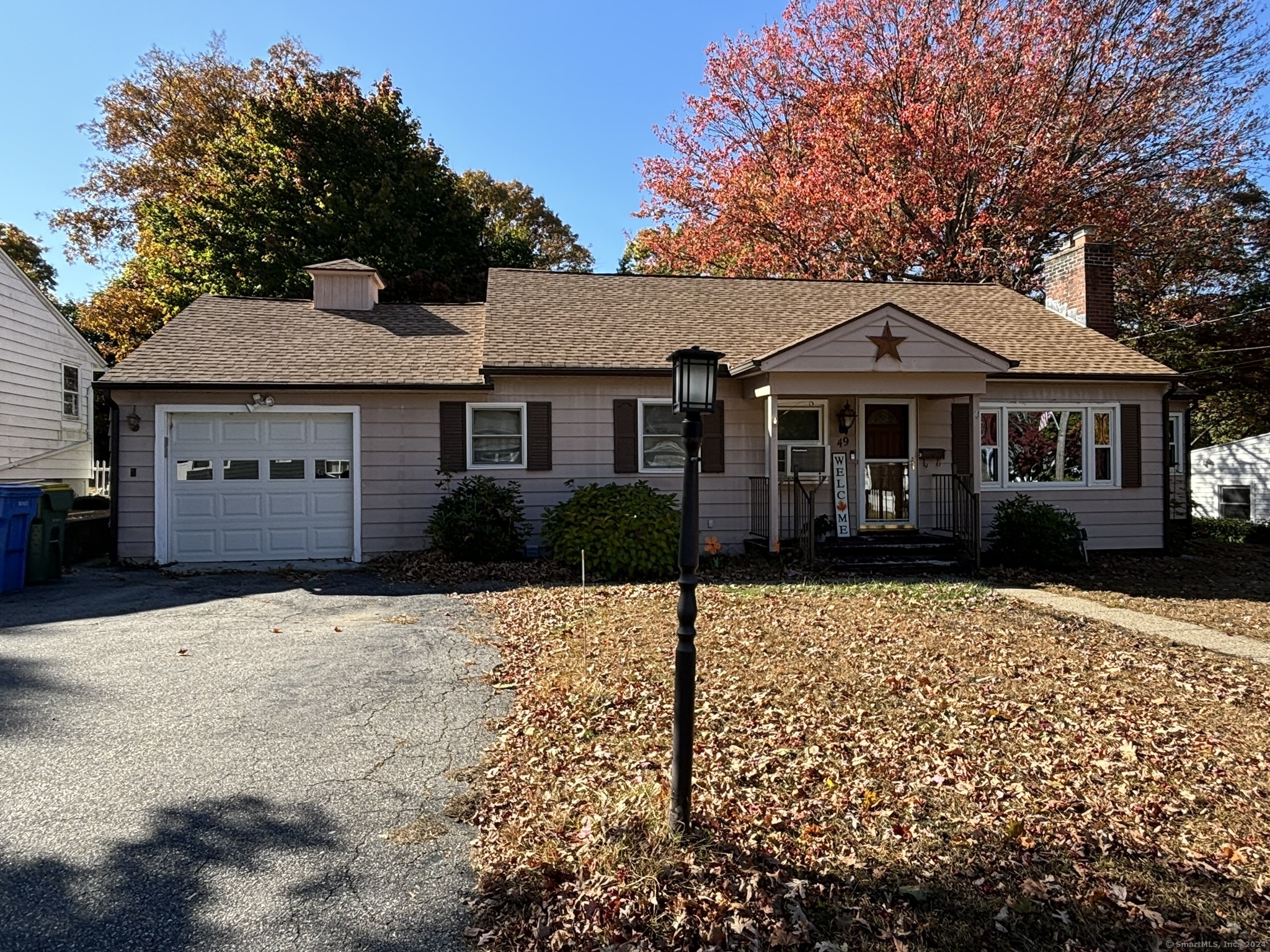 Property for Sale at 49 Pineridge Road, Waterbury, Connecticut - Bedrooms: 2 
Bathrooms: 1 
Rooms: 6  - $279,000