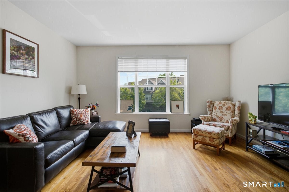 26 Maura Lane 26