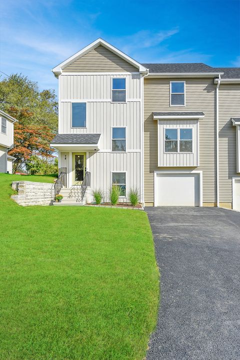 74 Soundview Avenue 74 Fairfield CT 06825