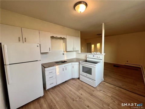 Tiny photo for 570 Main Street #6, New Hartford, CT 06057 (MLS # 24214562)