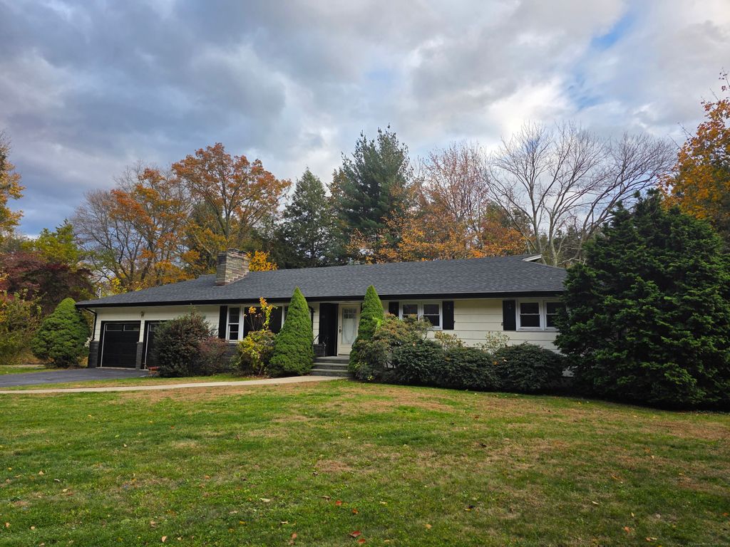 Photo of 90 Lu Manor Drive, Fairfield, CT 06825 (MLS # 24106904)