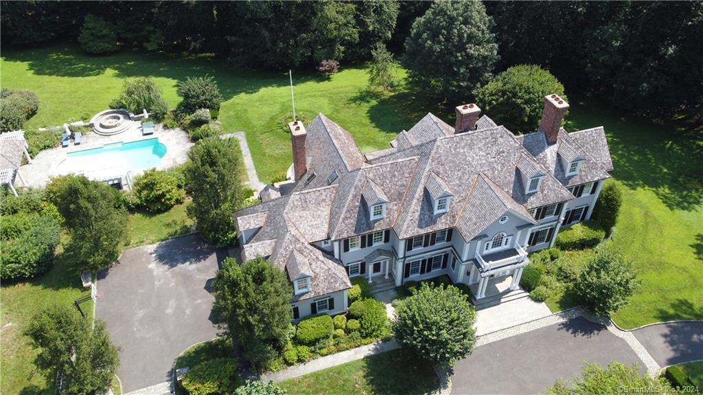 83 Lukes Wood Road, New Canaan, Connecticut - 6 Bedrooms  
7.5 Bathrooms  
12 Rooms - 