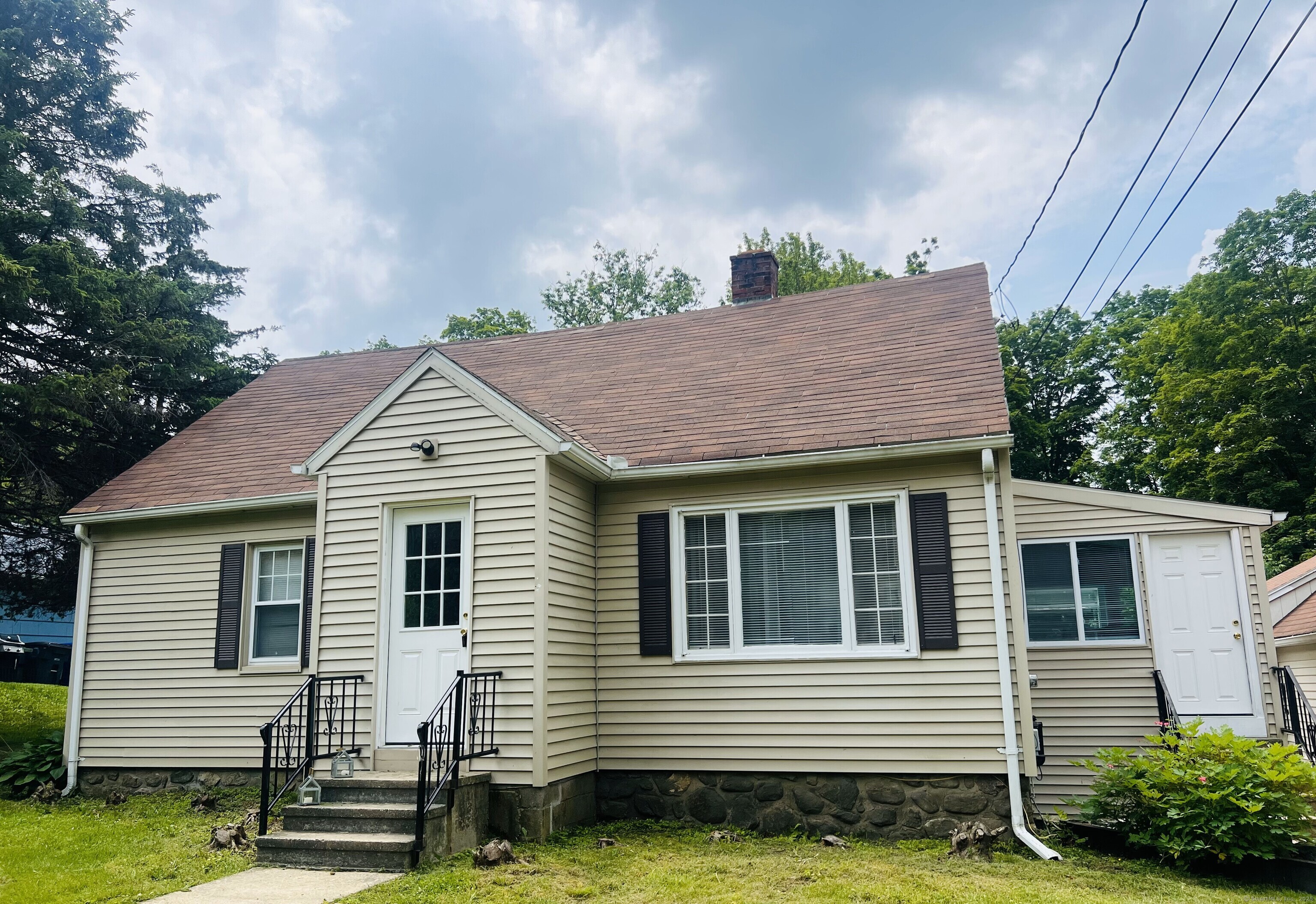 Property for Sale at Meyer Road, Torrington, Connecticut - Bedrooms: 3 
Bathrooms: 2 
Rooms: 5  - $304,417