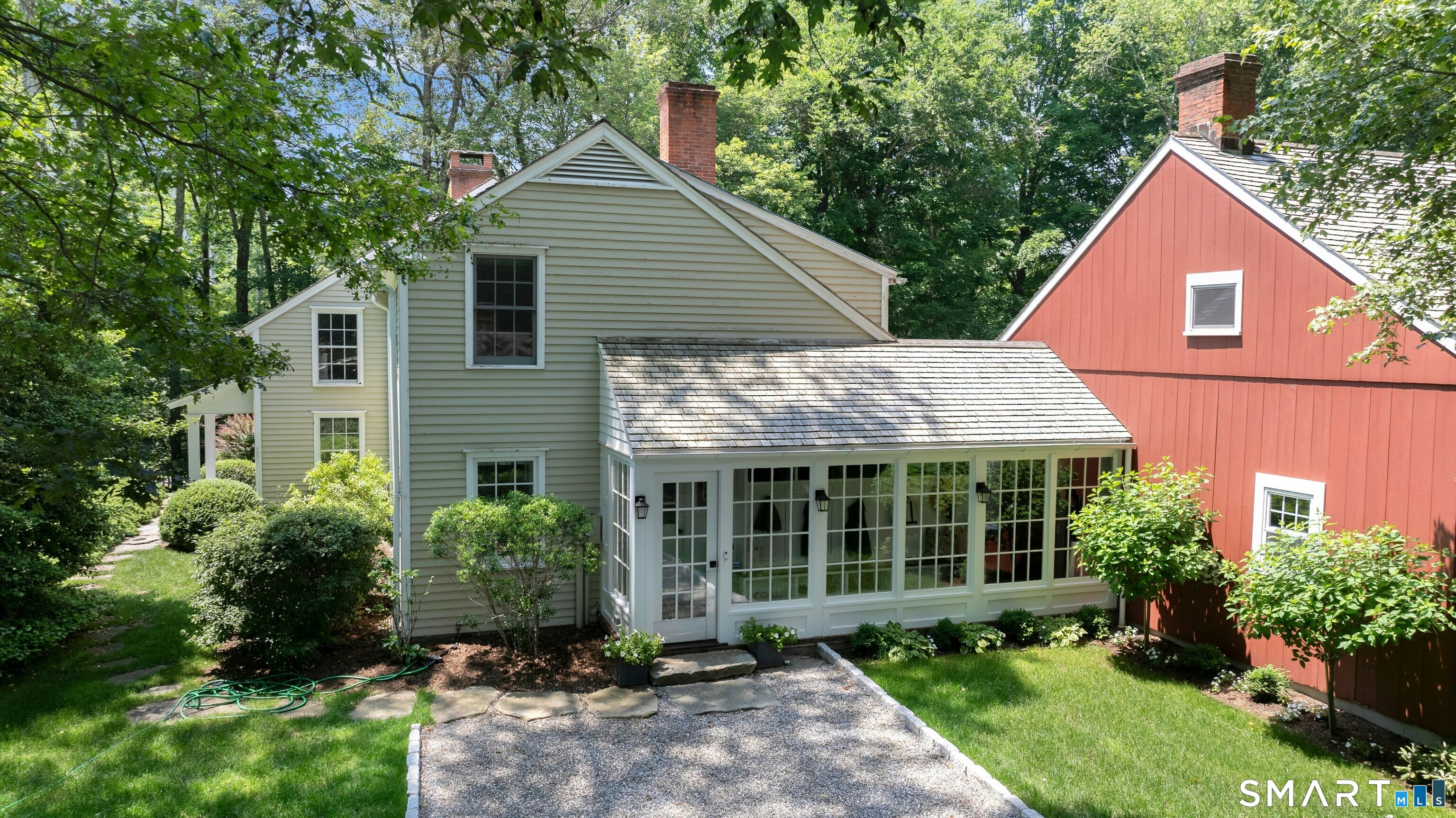 18 Forest Lane