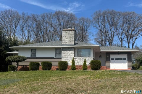 Homes For Sale - 90 Larchmont Avenue<br/> Waterbury, CT 06708