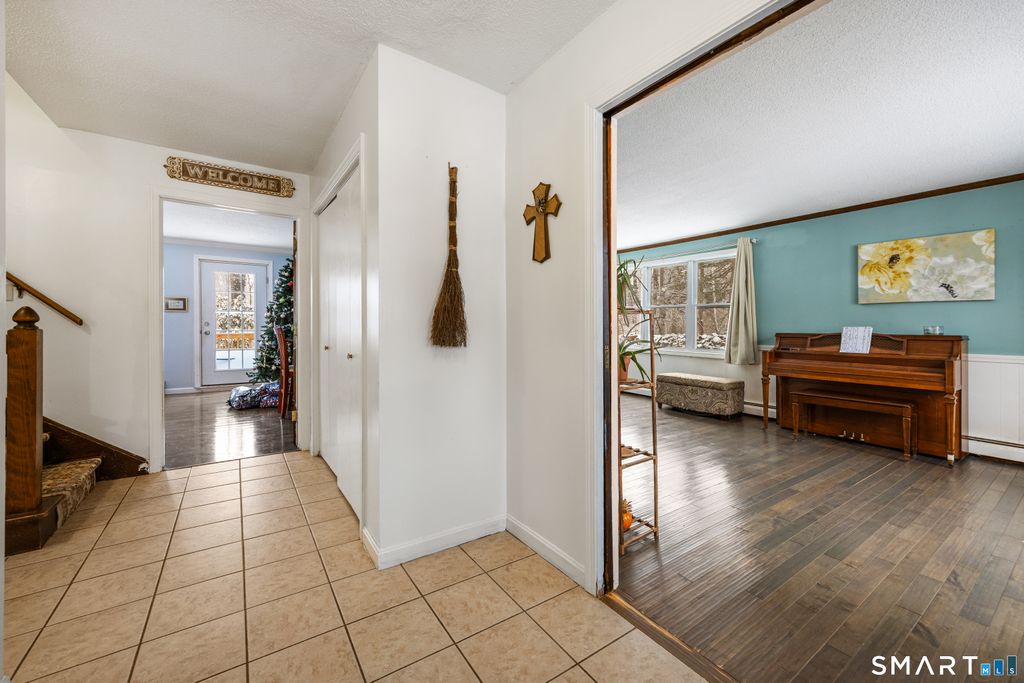 Photo of 130 Brierwood Drive, Watertown, CT 06795 (MLS # 24146107)