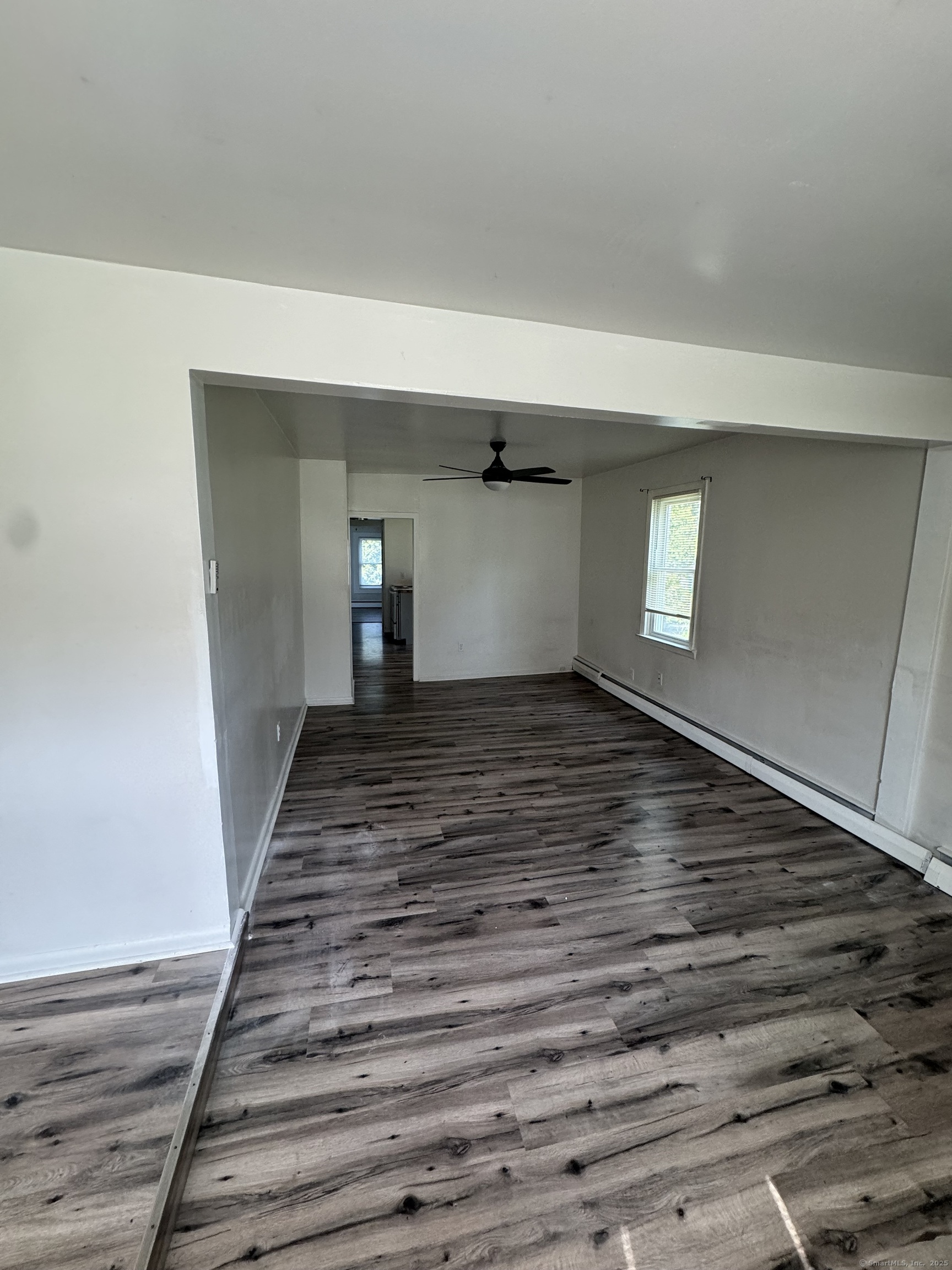 Manchester, Connecticut 06042, United States, 2 Bedrooms Bedrooms, ,1 BathroomBathrooms,Residential,Active,197547