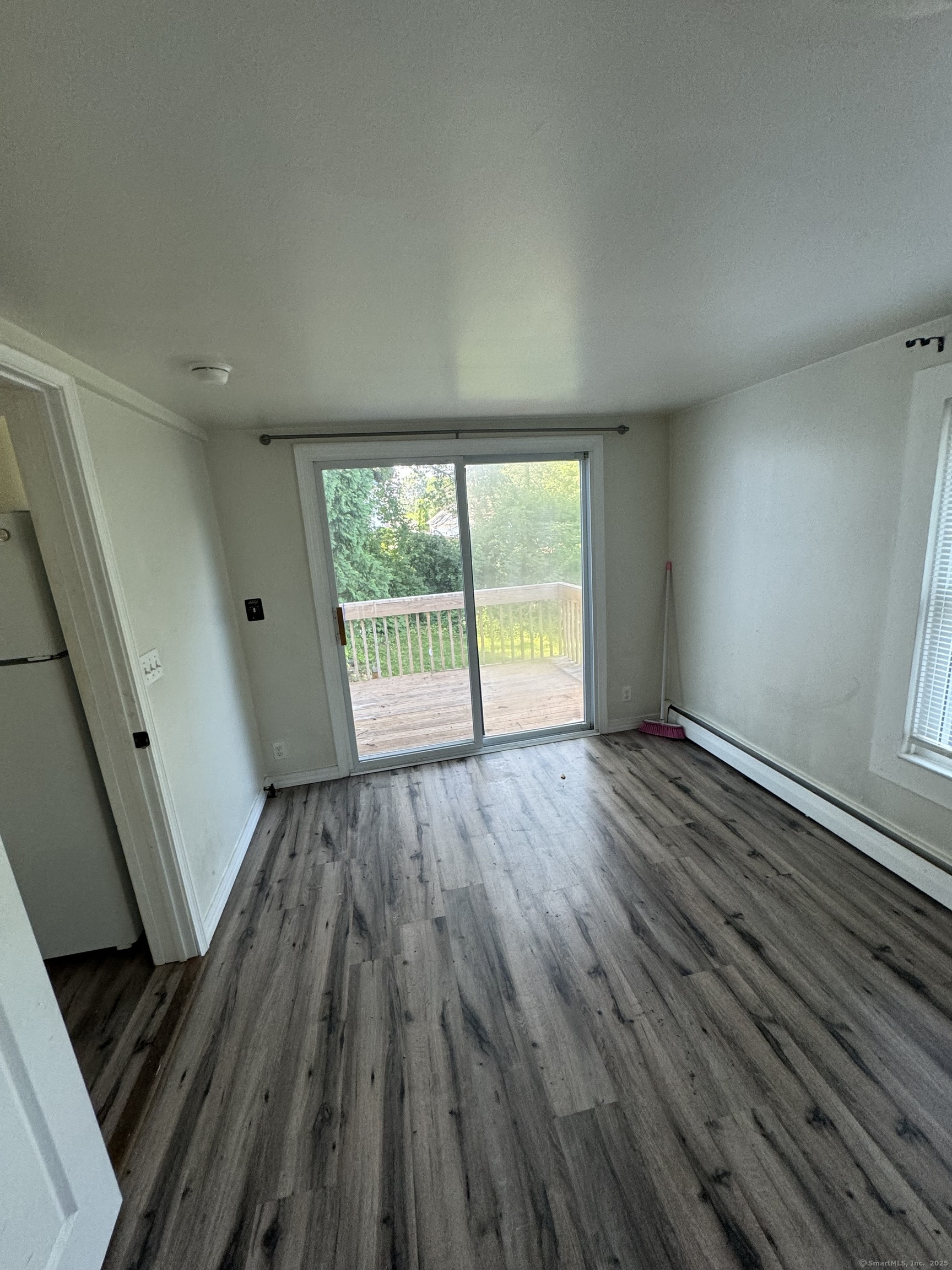 Manchester, Connecticut 06042, United States, 2 Bedrooms Bedrooms, ,1 BathroomBathrooms,Residential,Active,197547